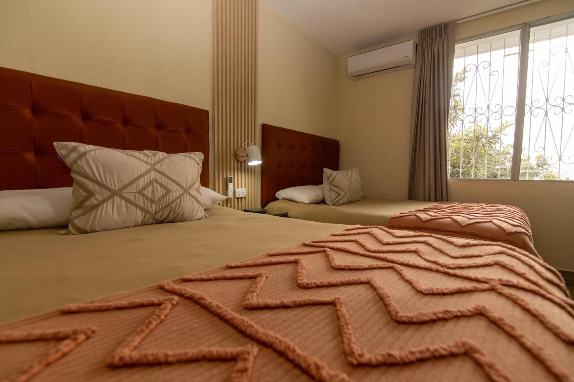 In & Out Hotel (Adults Only) Guatemala Habitación foto